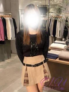 二宮もも【アパレル店員】