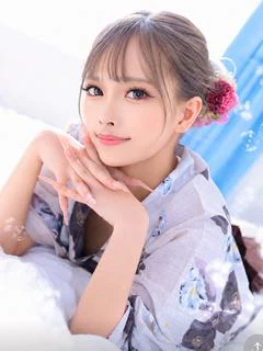 かるあ【愛嬌最強パイパン19歳】