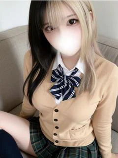 最上みりな