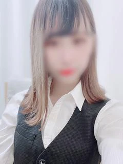 篠田あゆみ