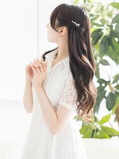結城 菜々子
