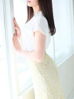 仁愛(ニイナ)容姿抜群細身献身