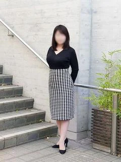 椎名 あやめ