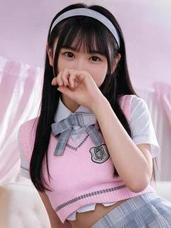 ひなの【黒髪清楚系アイドル♡】
