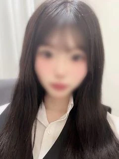 内山あみ