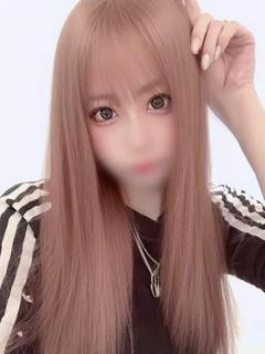 えれな【長身・細身】
