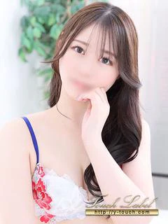 らら【美乳】