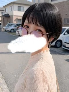 神谷　えな