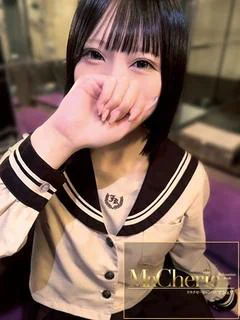 らら/距離感ゼロの小柄な彼女♡