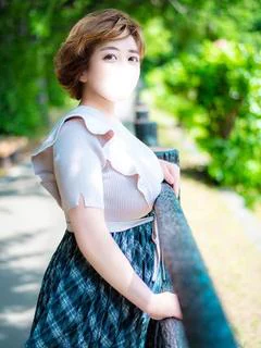 小桜 じゅり【ピンクな敏感乳首】