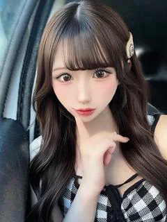 ベル【可愛い顔してベッドで豹変】
