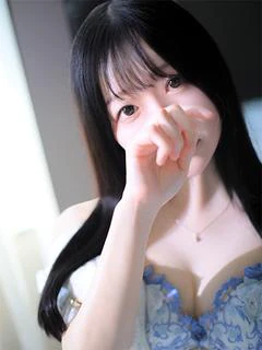 まゆ　清楚系幼妻