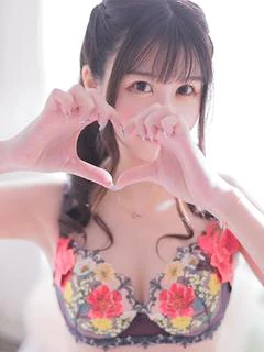 【さくら】パイパンFカップ嬢