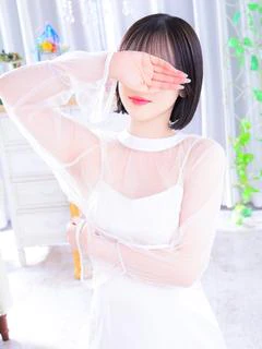 扇ひなこ