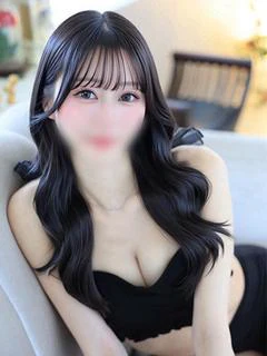 如月　かれん