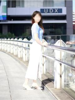 井出 えりこ