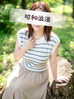 綾瀬 たまみ【麗しの淫乱妻】