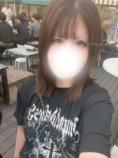 地元産・全裸入室無料えま