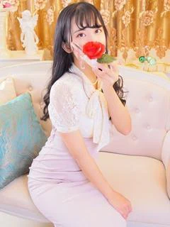 かすみ　黒髪清楚の未経験美女