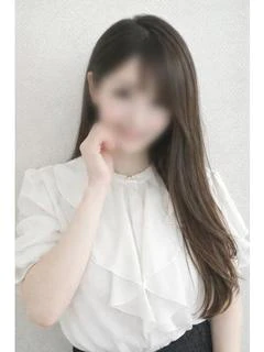 ももな【予約必須‼無垢な素人妻】
