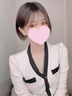 三井 れな