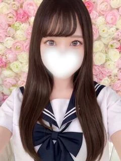 さき　輝きを放つFカップ美少女