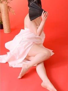 歌音 (かのん) 46才
