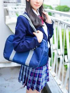 及川 美月