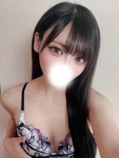 白羽えりな