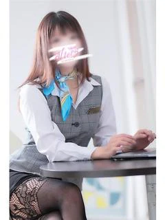 初美　あいか