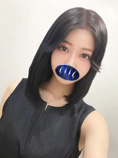 依本りりか