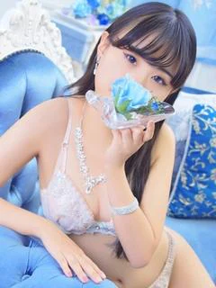 みわ　ドMの潮吹き美女