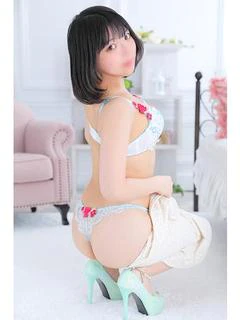 秋坂　もみじ