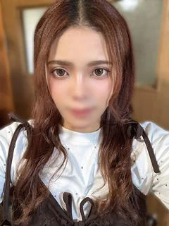 ニーナ【新人】