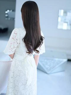 新人・茉夕(まゆ)