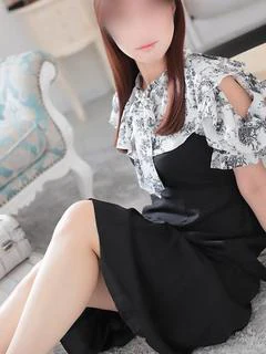 雛乃(ひなの)