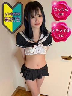 かるあ【派手髪アイドル系美少女】