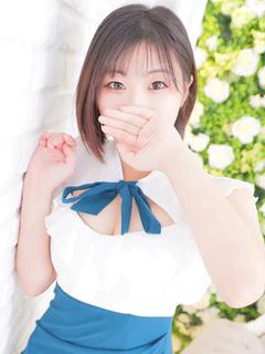 ニイナ