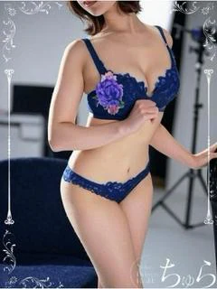水卜 彩美　カワイイ系美女