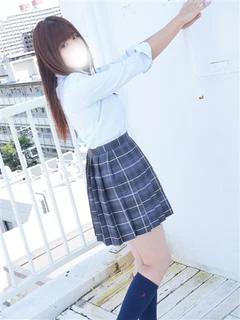 杉浦 こひな