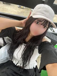 新人　まりあ