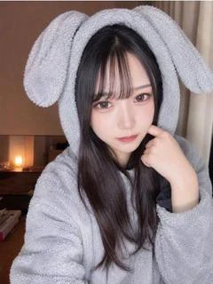 はな★F乳アイドルフェイス★