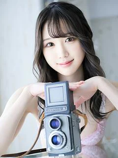 かれん☆透き通る白肌