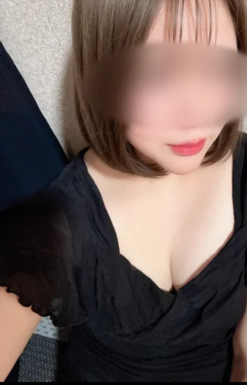 愛咲なな