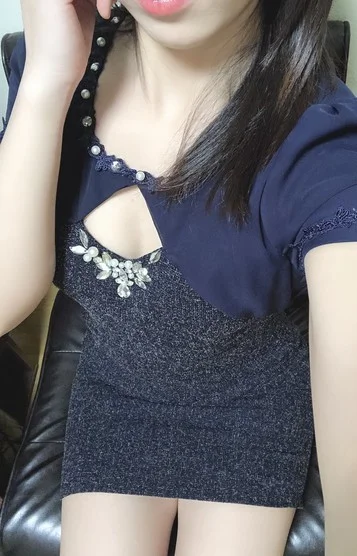 西山　あずさ