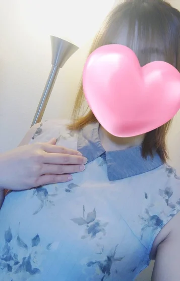 友利　ゆきな