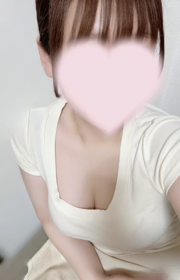 観月せな