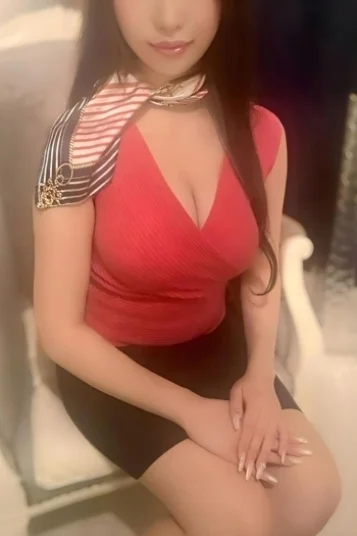 白咲ひな