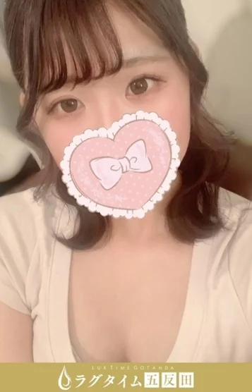 星奈ゆうな
