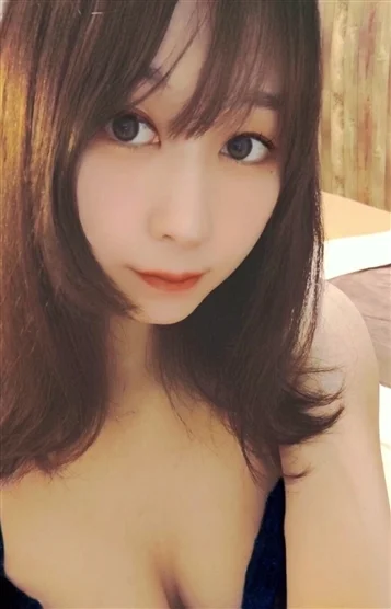 木崎えいみ